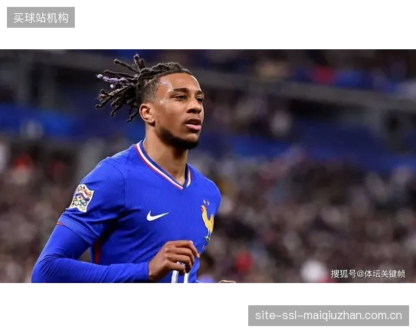 楚阿梅尼以顶级的拦截数据和可靠的出球能力坐镇中场,他将成为法国队在世界杯赛场对抗强敌的关键防守屏障。 楚阿梅尼以顶级的拦截数据和可靠的出球能力坐镇中场,他将成为法国队在世界杯赛场对抗强敌的关键防守屏障。